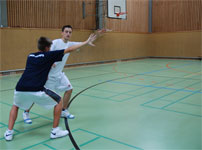 Basketball Give and Go Basketballcamps HOOP-CAMPS Schneiden